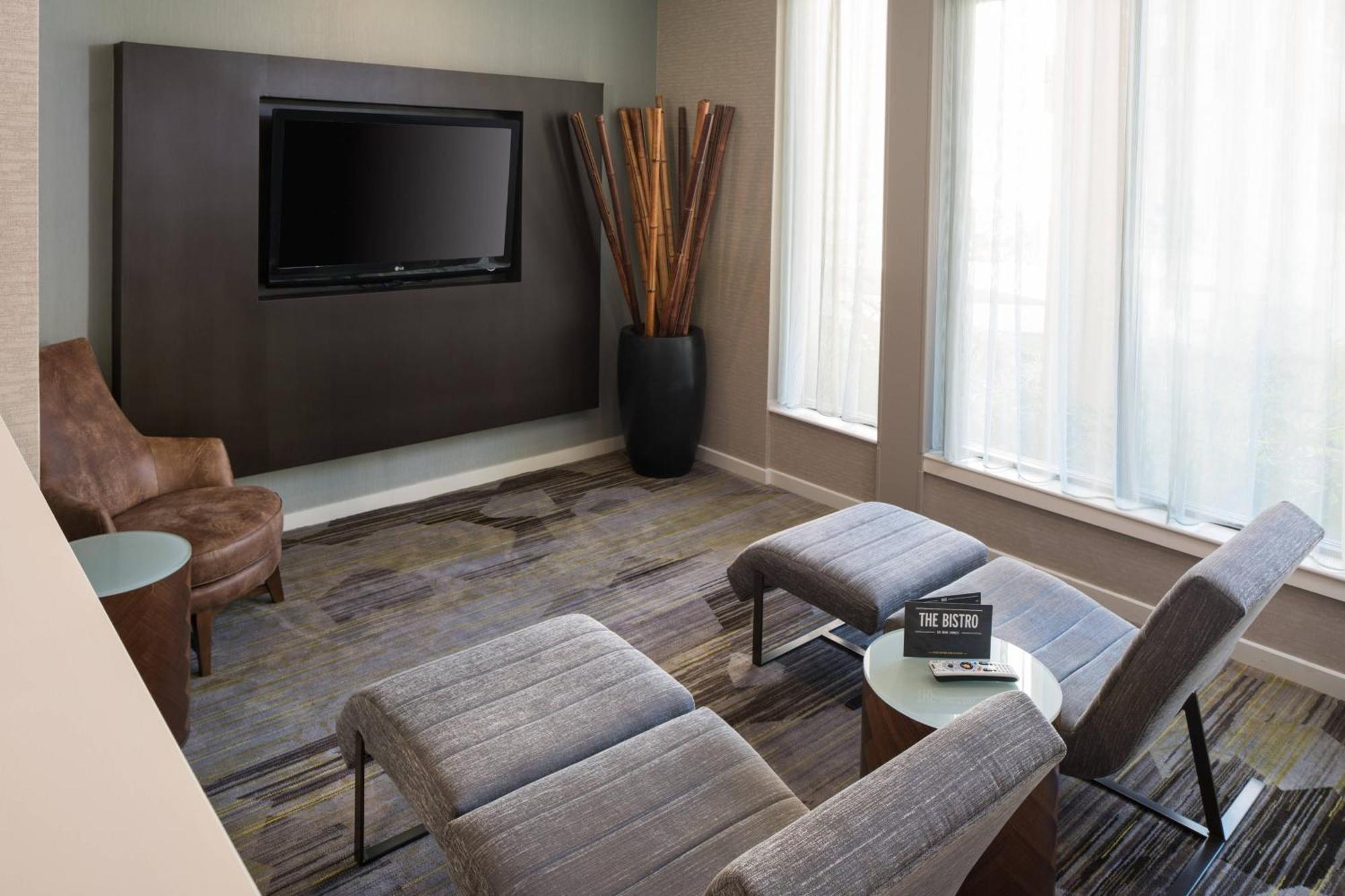 Courtyard By Marriott San Diego Sorrento Valley Экстерьер фото